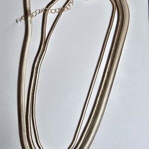 Elegant Gold Necklace